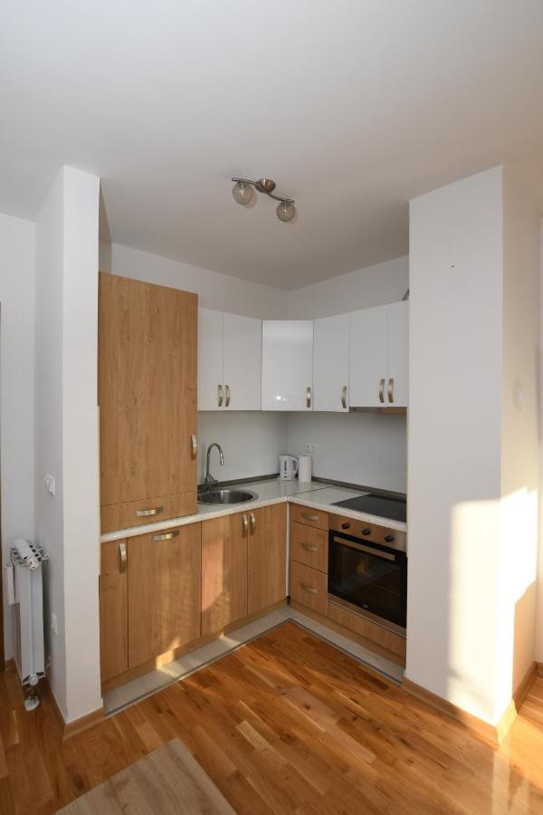 Sky Way Studio Apartment SJJ Esterno foto