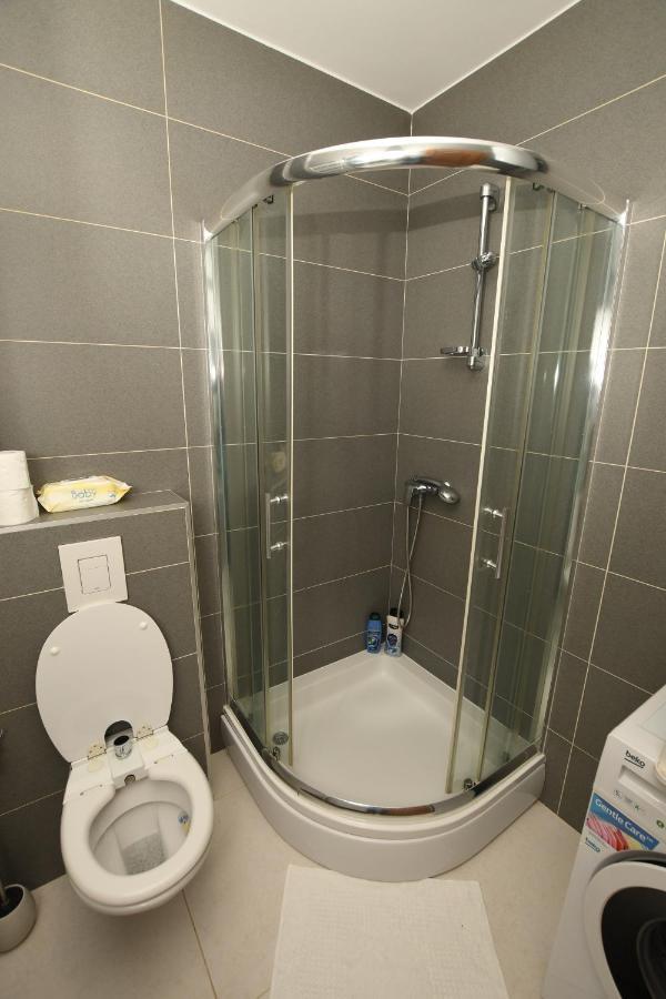 Sky Way Studio Apartment SJJ Esterno foto